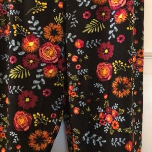 SALE! Agnes & Dora Leggings, Wildwood Flower, S/M